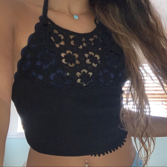 Cute Black Top! ❤️ - Picture 1 of 2